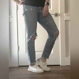 H&M W’s Blue Low Waist Straight Leg Distressed Jeans|ButtonFly Closure|Sz 4|EUC